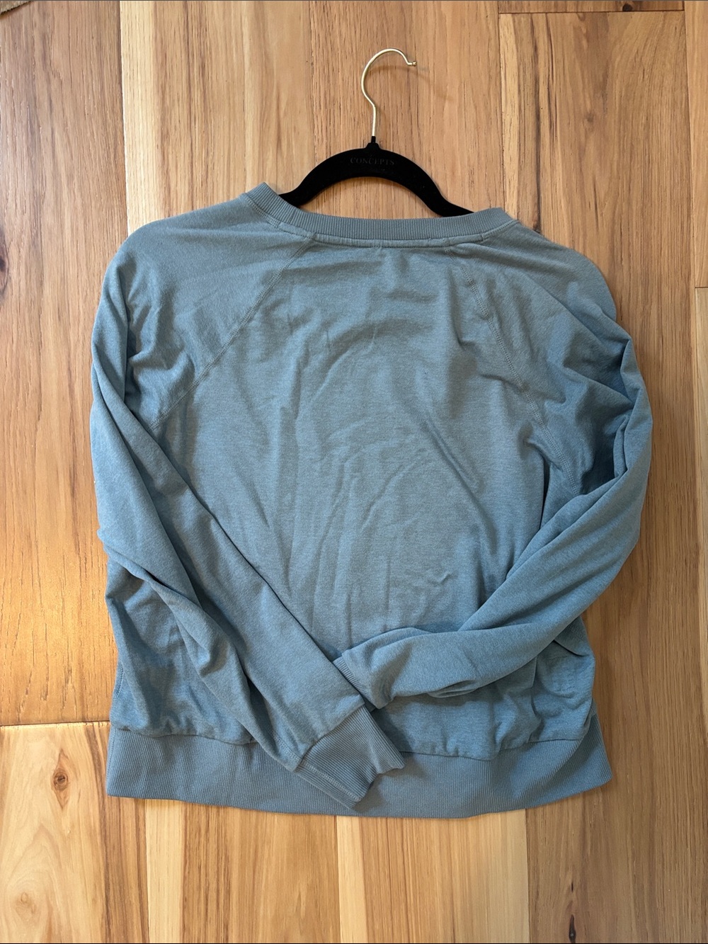 Vuori Light Blue Crewneck Sweatshirt - Picture 2 of 2
